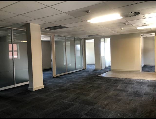 309M² OFFICE TO LET IN WAVERLEY